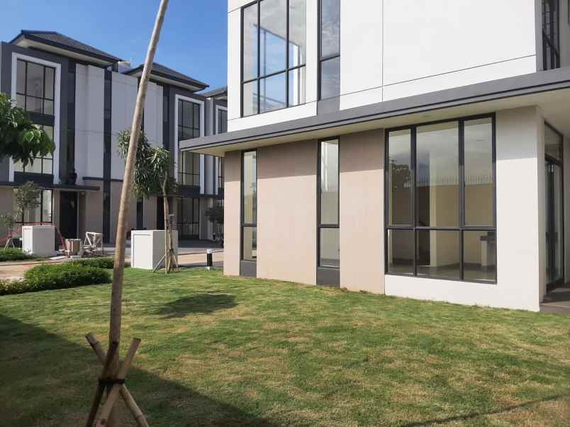 dijual rumah cluster sentarum asya jgc
