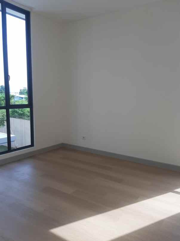 dijual rumah cluster sentarum asya jgc