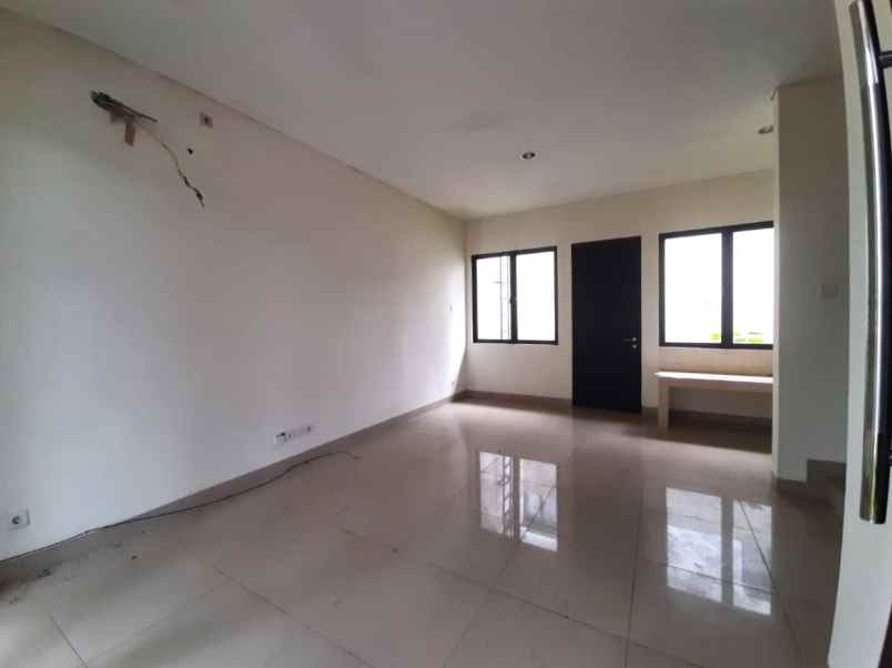 dijual rumah cluster shinano jgc