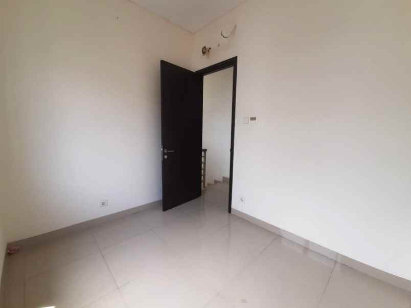 dijual rumah cluster shinano jgc