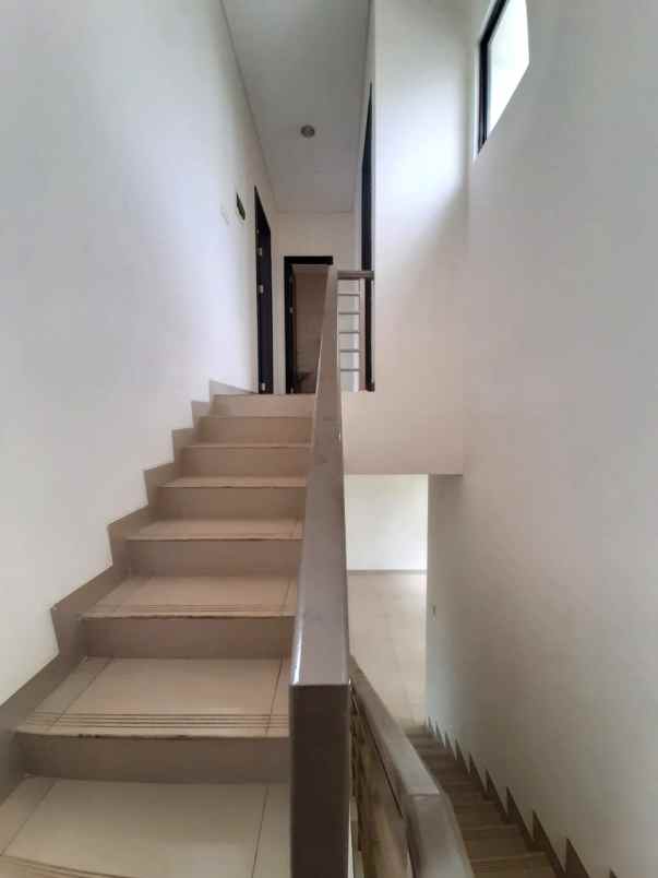 dijual rumah cluster shinano jgc