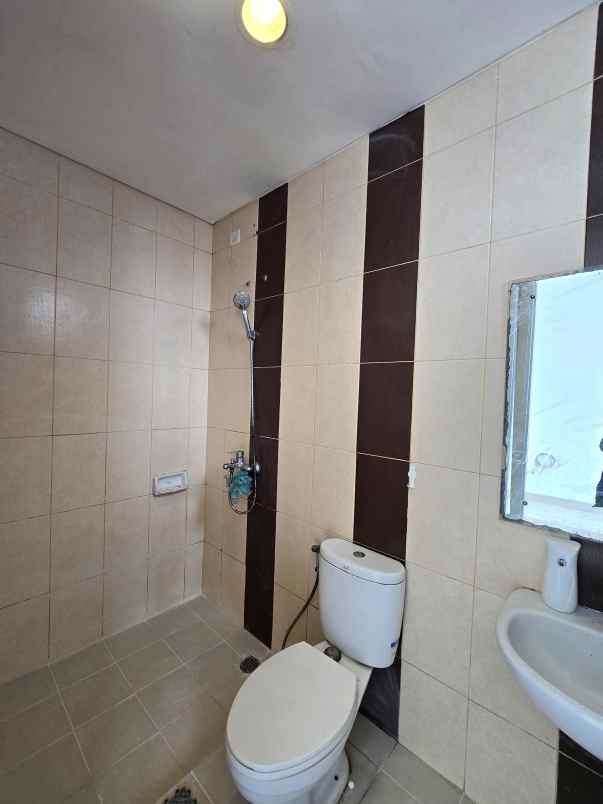 dijual rumah cluster yarra jgc jakarta