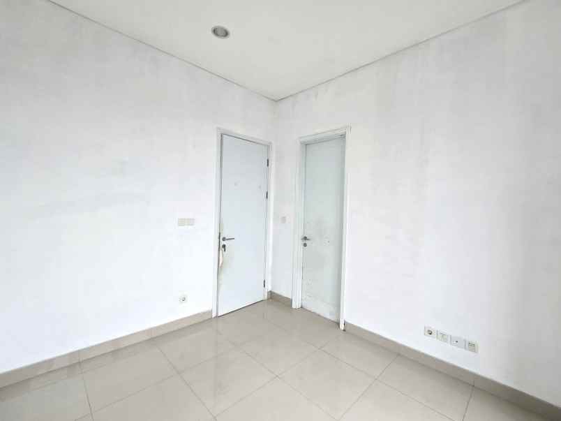 dijual rumah cluster yarra jgc jakarta