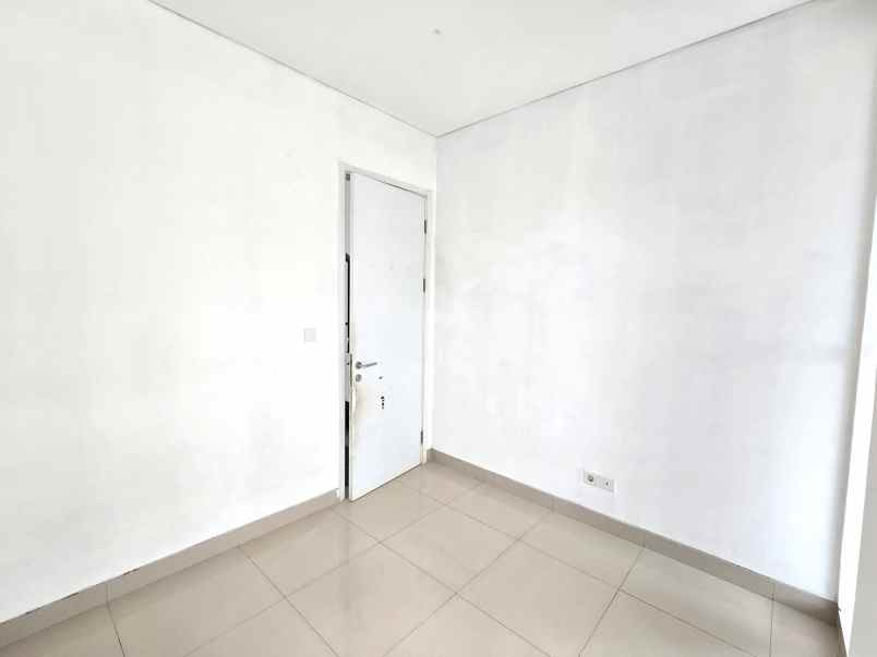 dijual rumah cluster yarra jgc jakarta