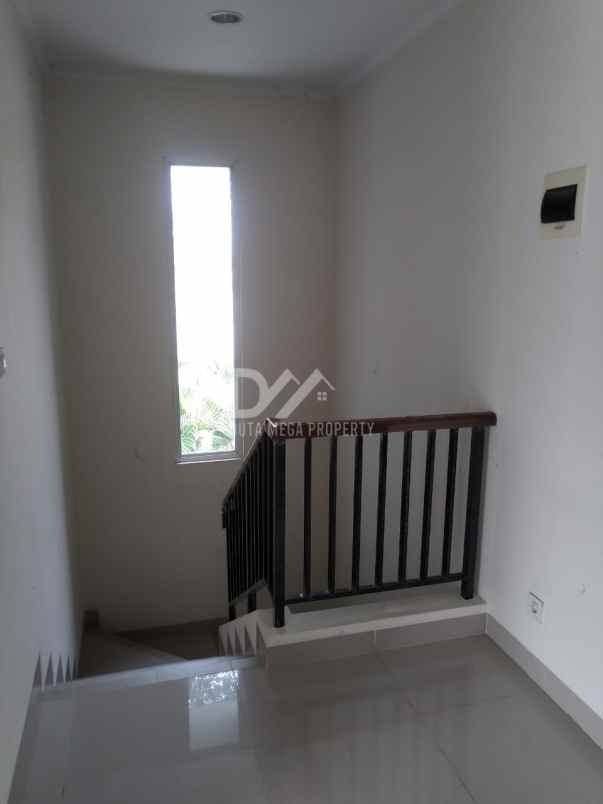 dijual rumah dalam cluster gading serpong