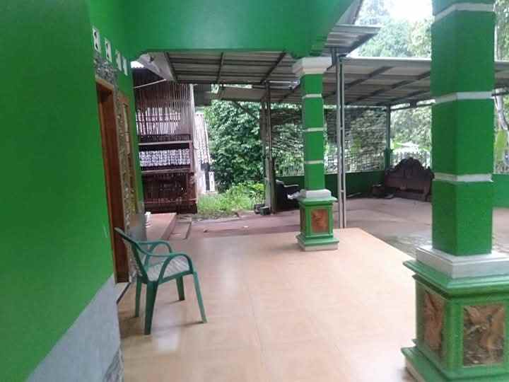 dijual rumah dan kandang ayam murah