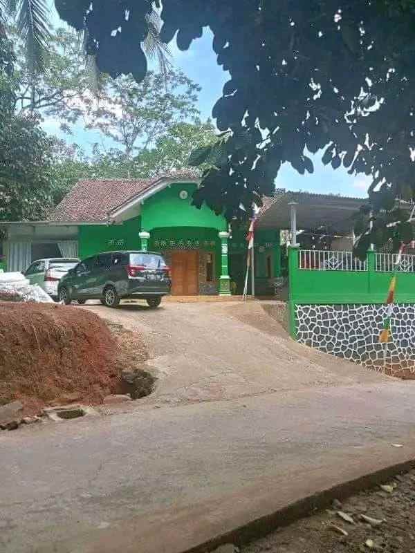 dijual rumah dan kandang ayam murah