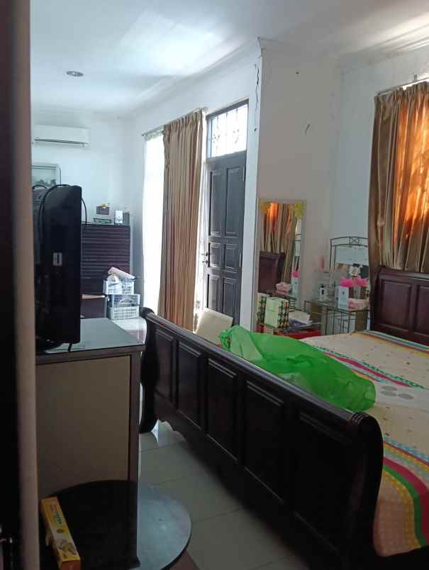 dijual rumah darrmo permai selatan