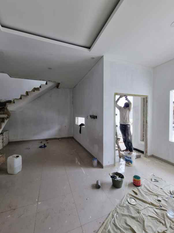 dijual rumah dekat kampus upn pondok labu