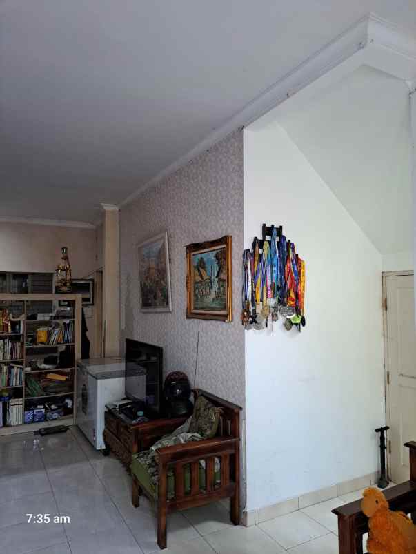 dijual rumah delatinos bsd