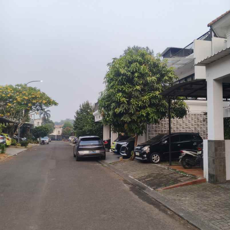 dijual rumah delatinos bsd