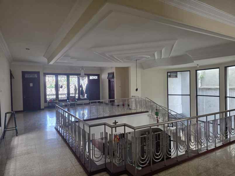 dijual rumah dharmahsada