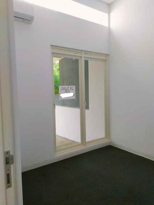 dijual rumah di austin ville malang