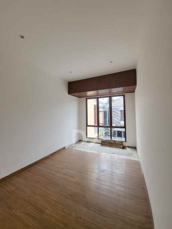 dijual rumah di bintaro