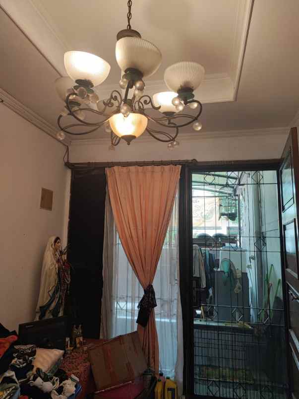 dijual rumah di jalan raya kelapa gading permai