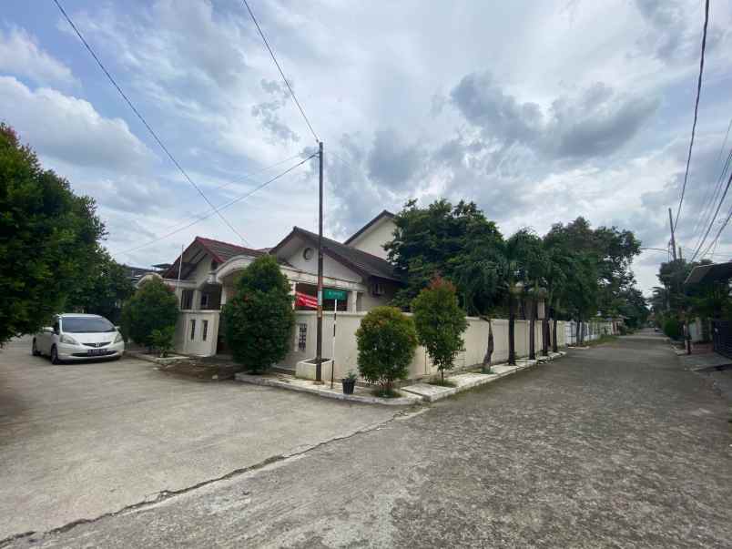 dijual rumah di jl jatiwangi pondok gede bekasi