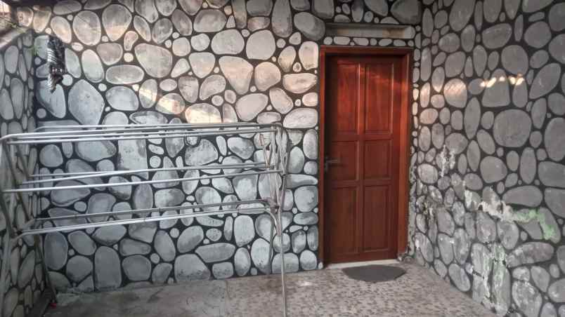 dijual rumah di komplek riung bandung