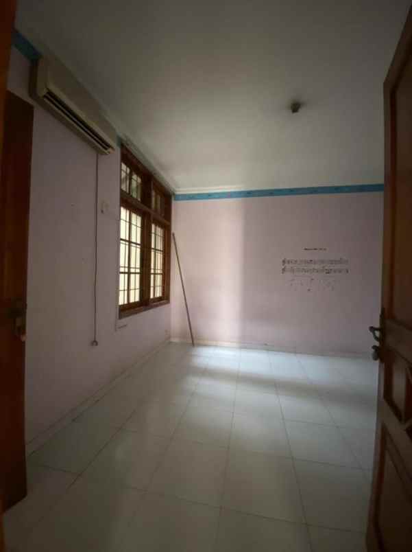 dijual rumah di kota bekasi timur