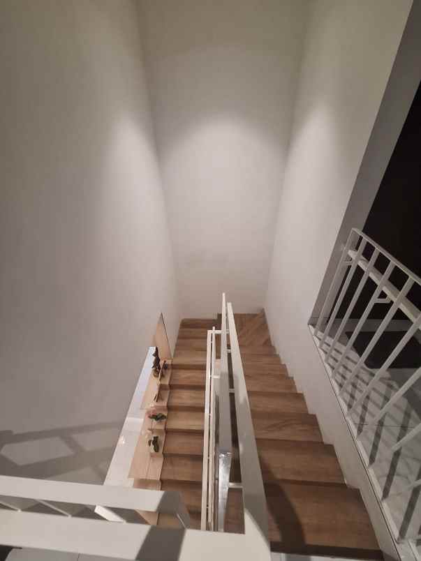 dijual rumah di sunrise bagus lux mewah