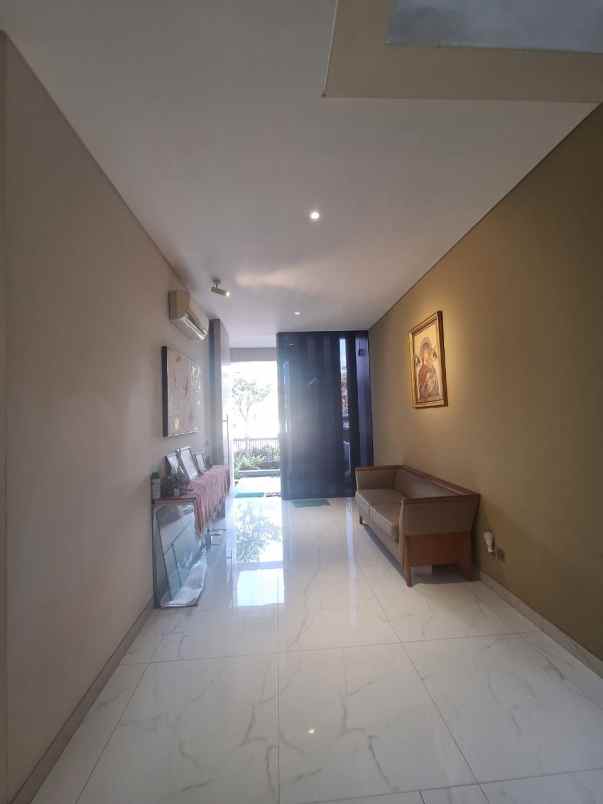 dijual rumah di sunrise bagus lux mewah