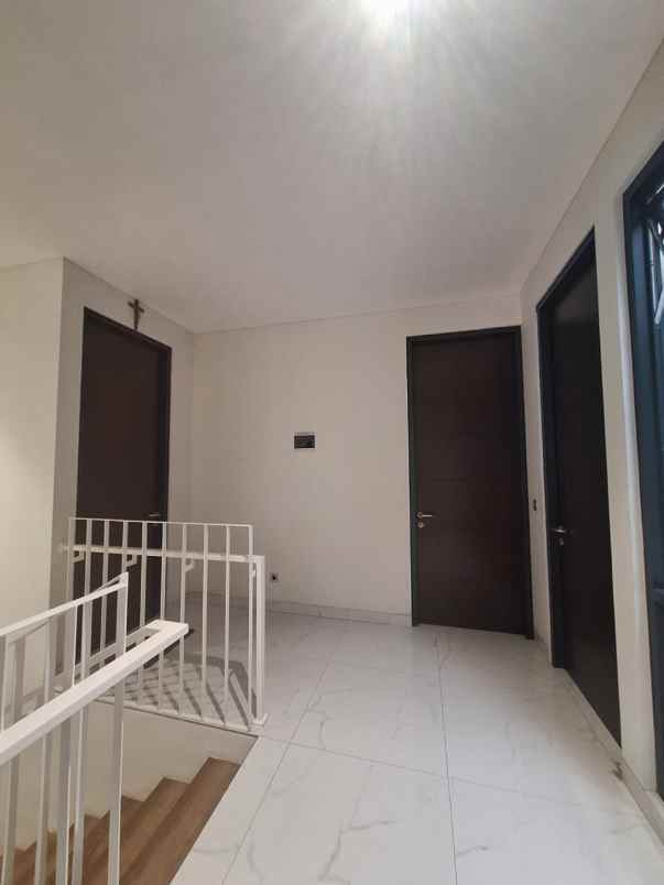 dijual rumah di sunrise bagus lux mewah