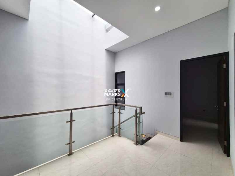 dijual rumah di sutorejo timur bagus siap huni