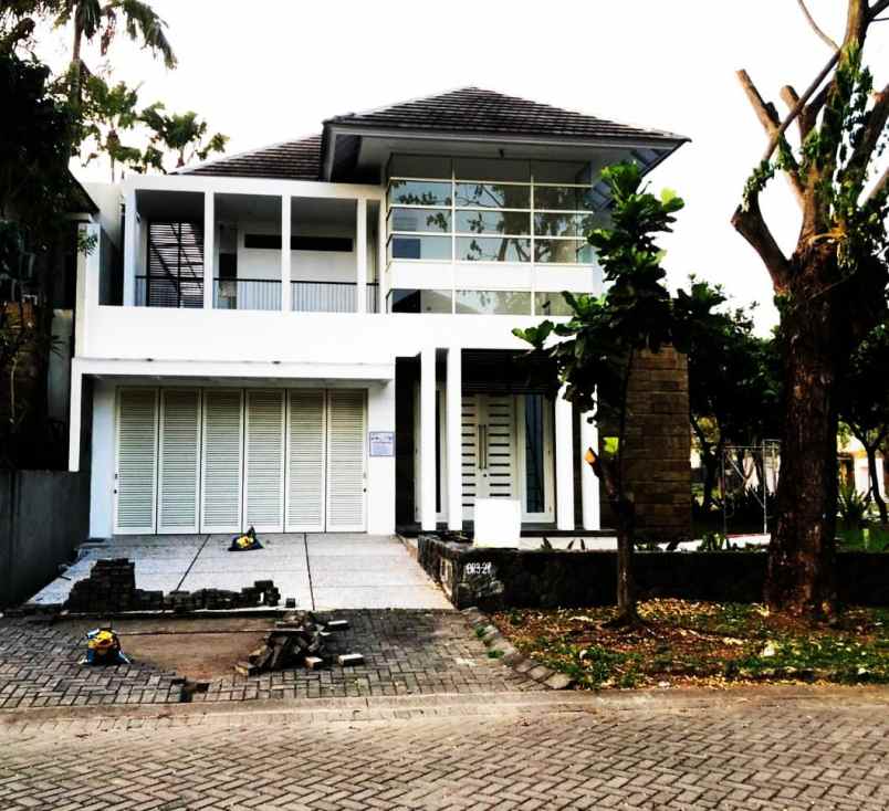 dijual rumah diamond hill citraland