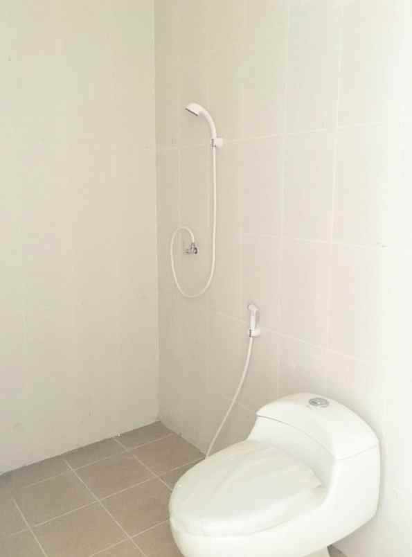 dijual rumah diamond park residence