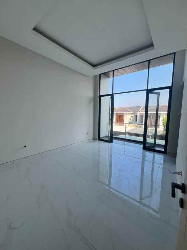 dijual rumah dian istana moca vrbana