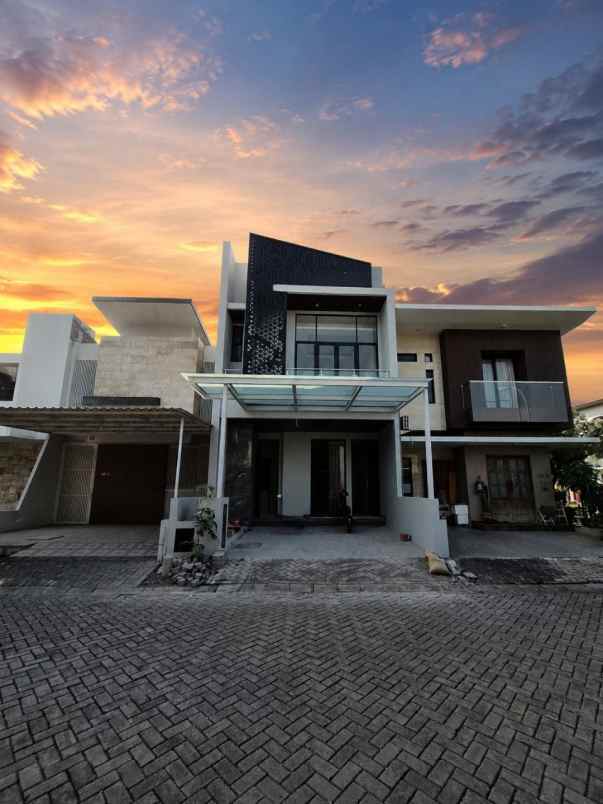 dijual rumah dian istana moca vrbana