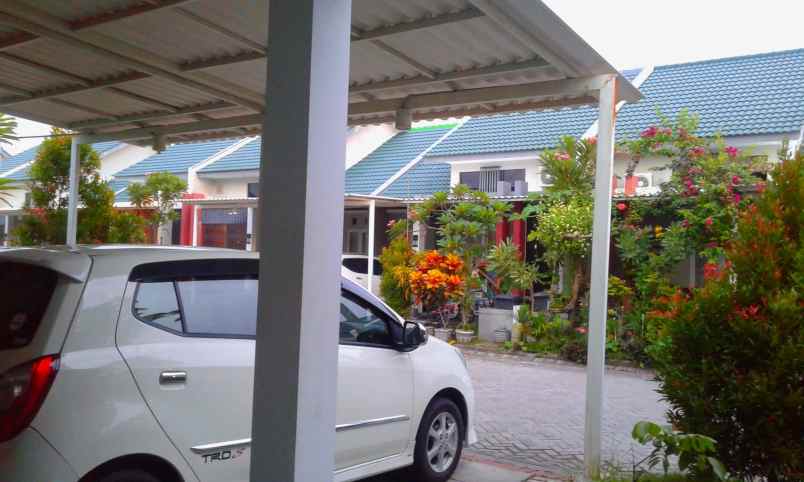 dijual rumah dian sukolilo regency