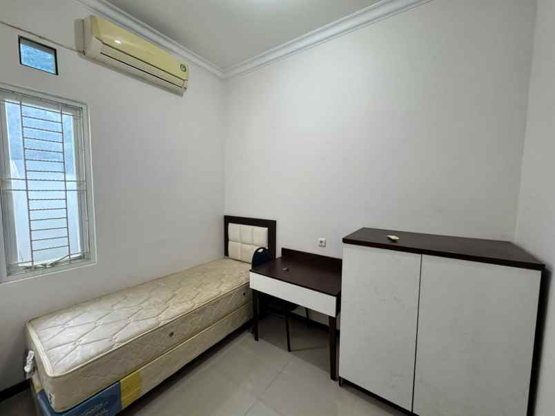 dijual rumah dian sukolilo regency