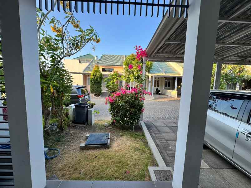 dijual rumah dian sukolilo regency