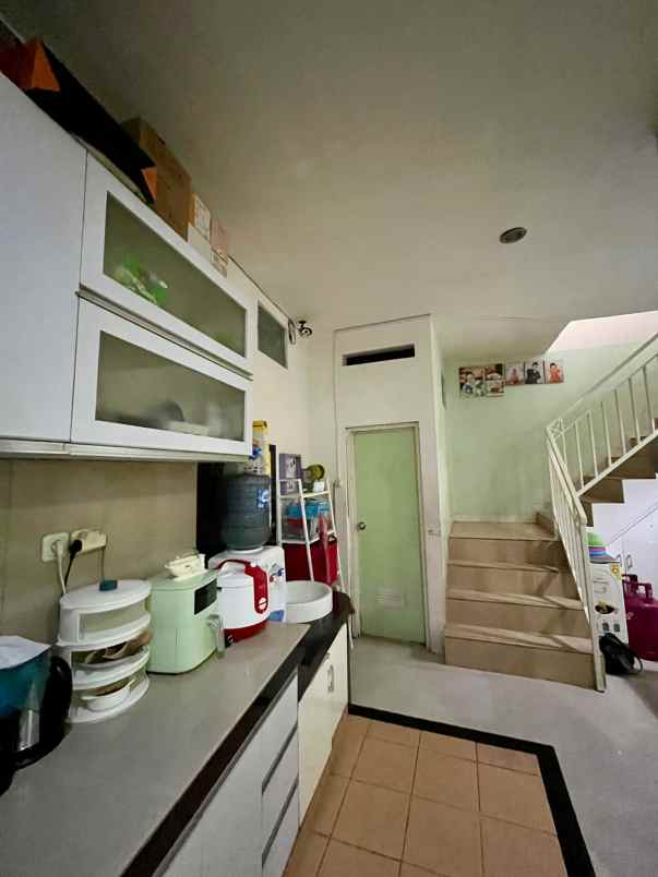 dijual rumah duren sawit