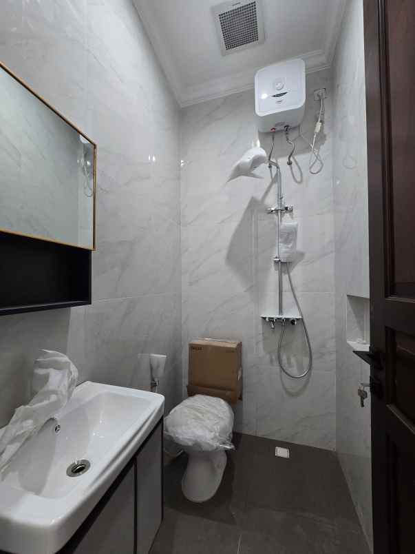 dijual rumah duren sawit jaktim