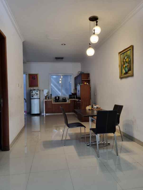 dijual rumah gading elok kelapa gading