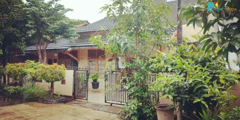 dijual rumah galaxy pekayon bekasi