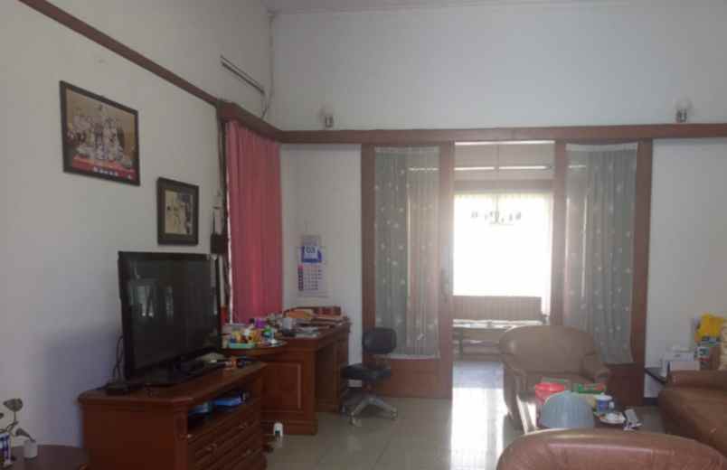 dijual rumah gatot subroto