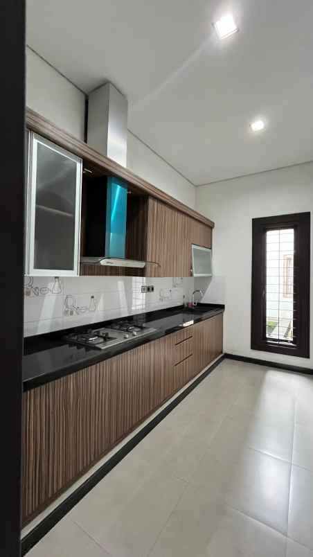 dijual rumah gg arjuna parakan