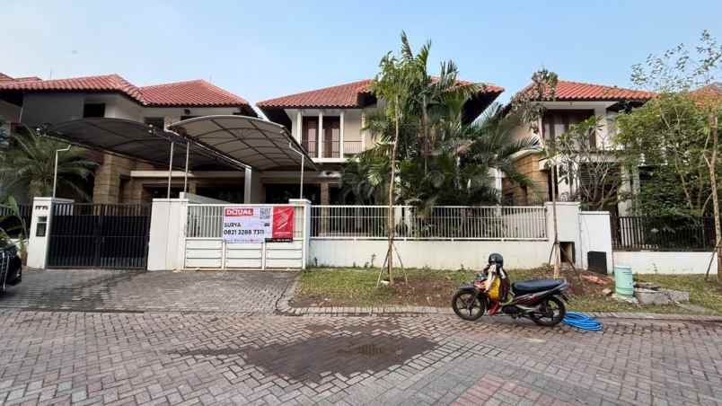 dijual rumah graha famili