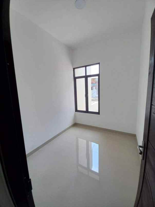 dijual rumah graha puri bintaro