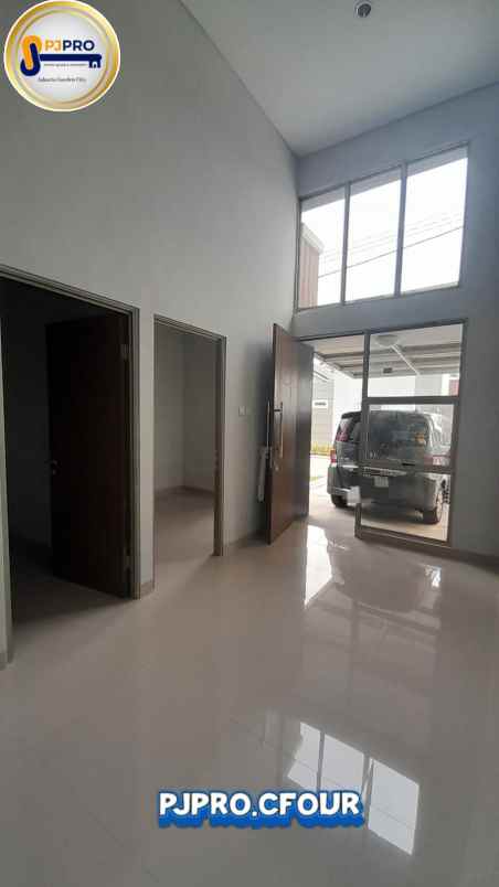 dijual rumah grand duta city cluster