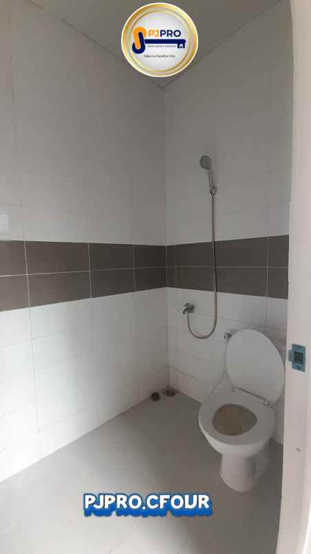 dijual rumah grand duta city cluster