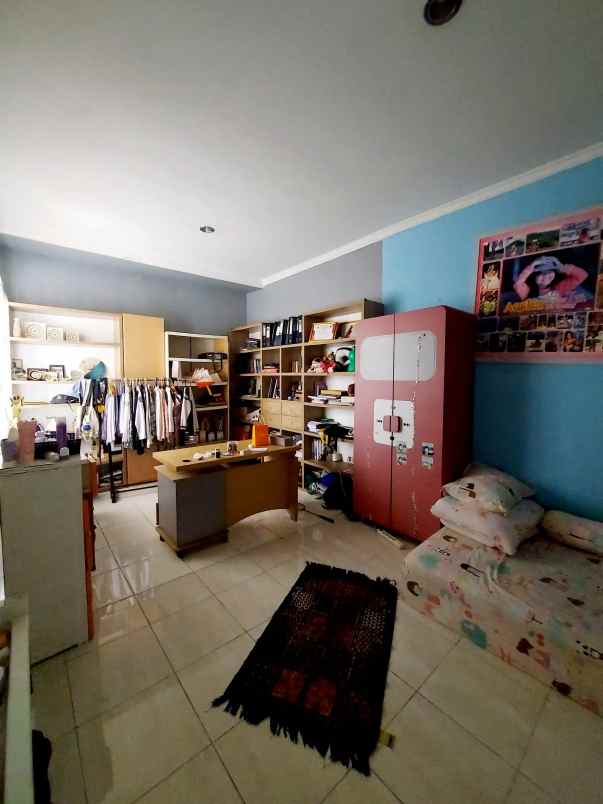 dijual rumah grand wisata cluster