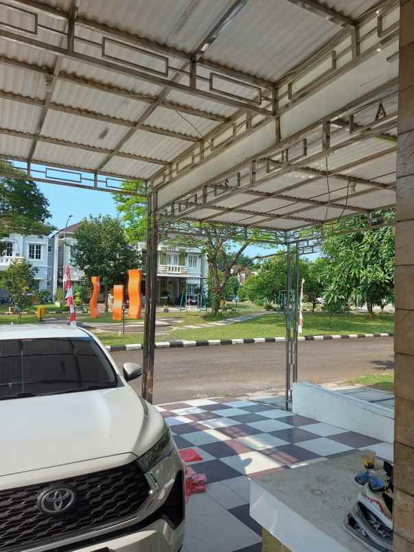 dijual rumah grand wisata cluster