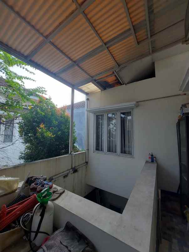 dijual rumah grand wisata cluster