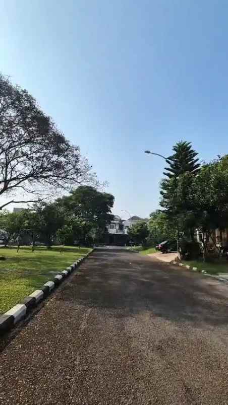 dijual rumah grand wisata cluster