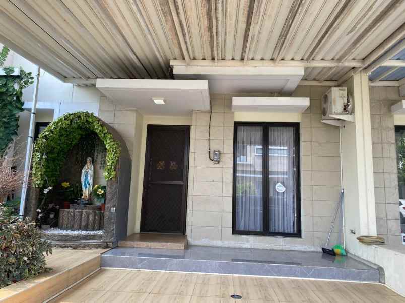 dijual rumah green ara residence