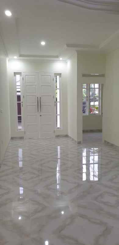 dijual rumah griya torina bintaro