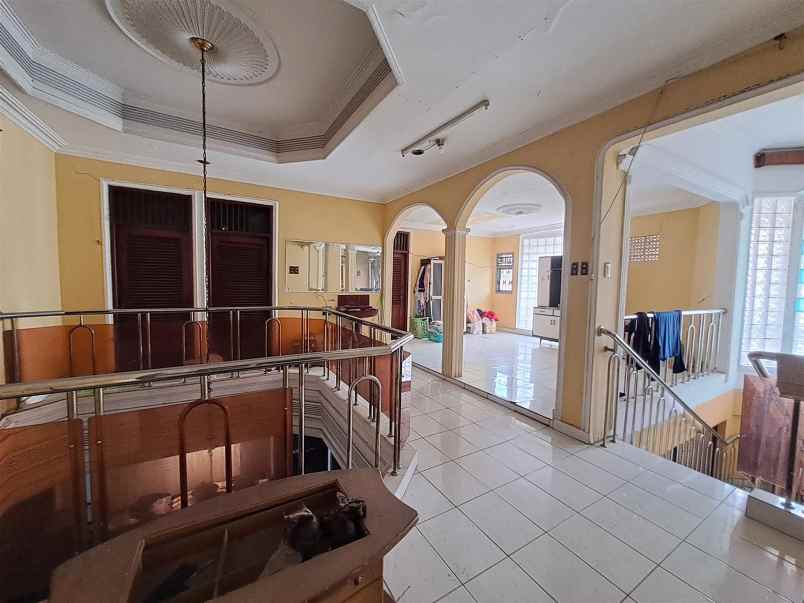 dijual rumah grogol tomang jakarta